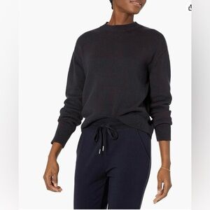 DAILY RITUAL Navy blue crew neck sweater size XL.